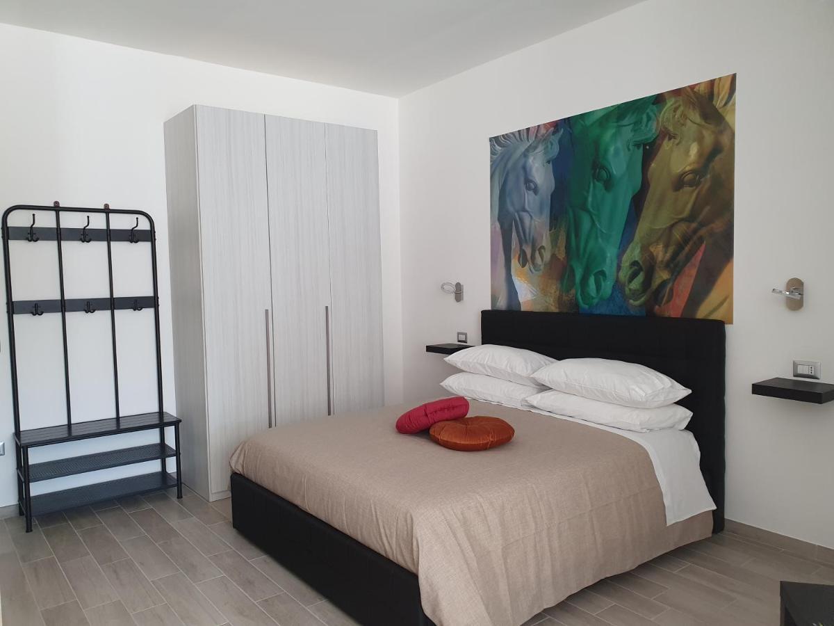 Setteabbracci Suite & Apartments Баронисси Экстерьер фото
