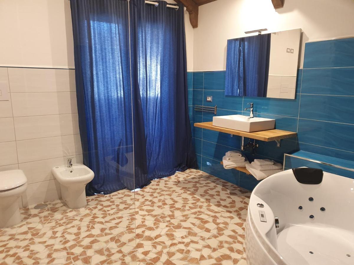 Setteabbracci Suite & Apartments Баронисси Экстерьер фото