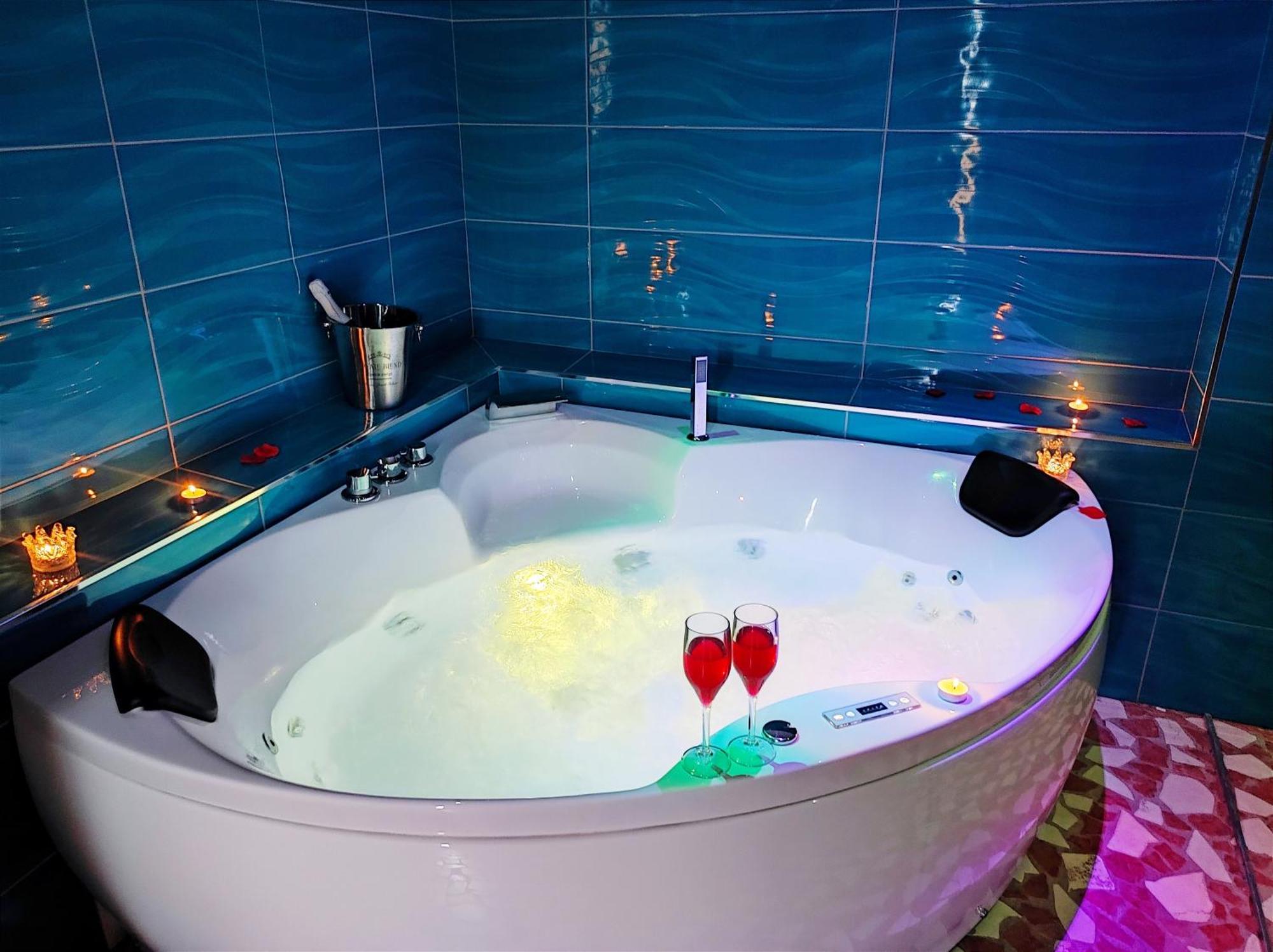 Setteabbracci Suite & Apartments Баронисси Экстерьер фото
