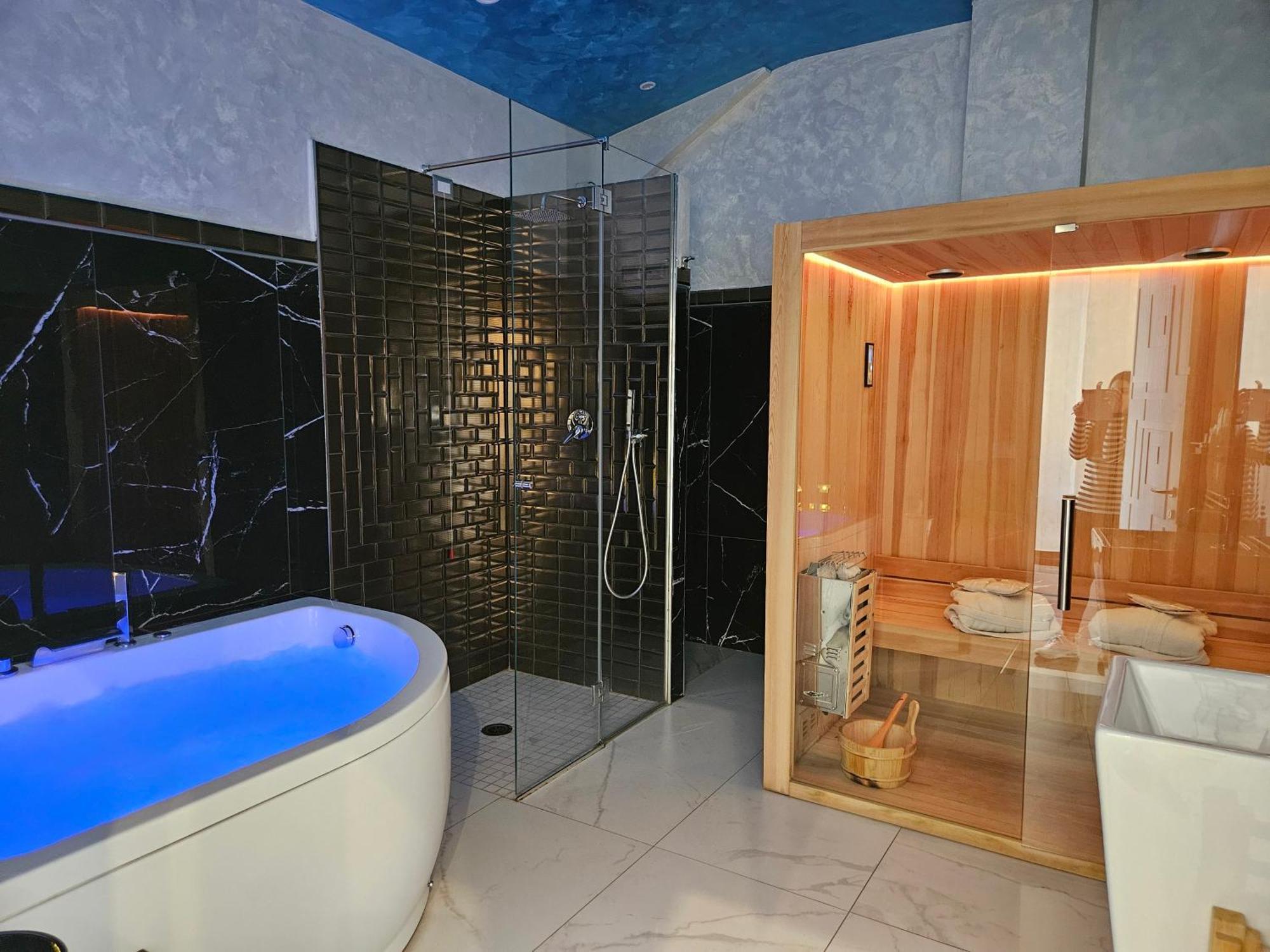 Setteabbracci Suite & Apartments Баронисси Экстерьер фото